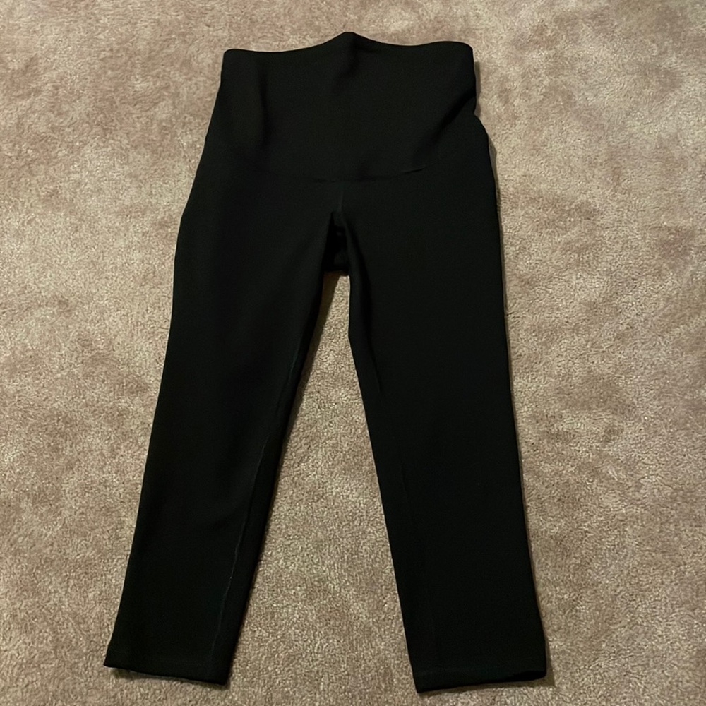 Old navy full panel maternity workout capris black elevate leggings small
